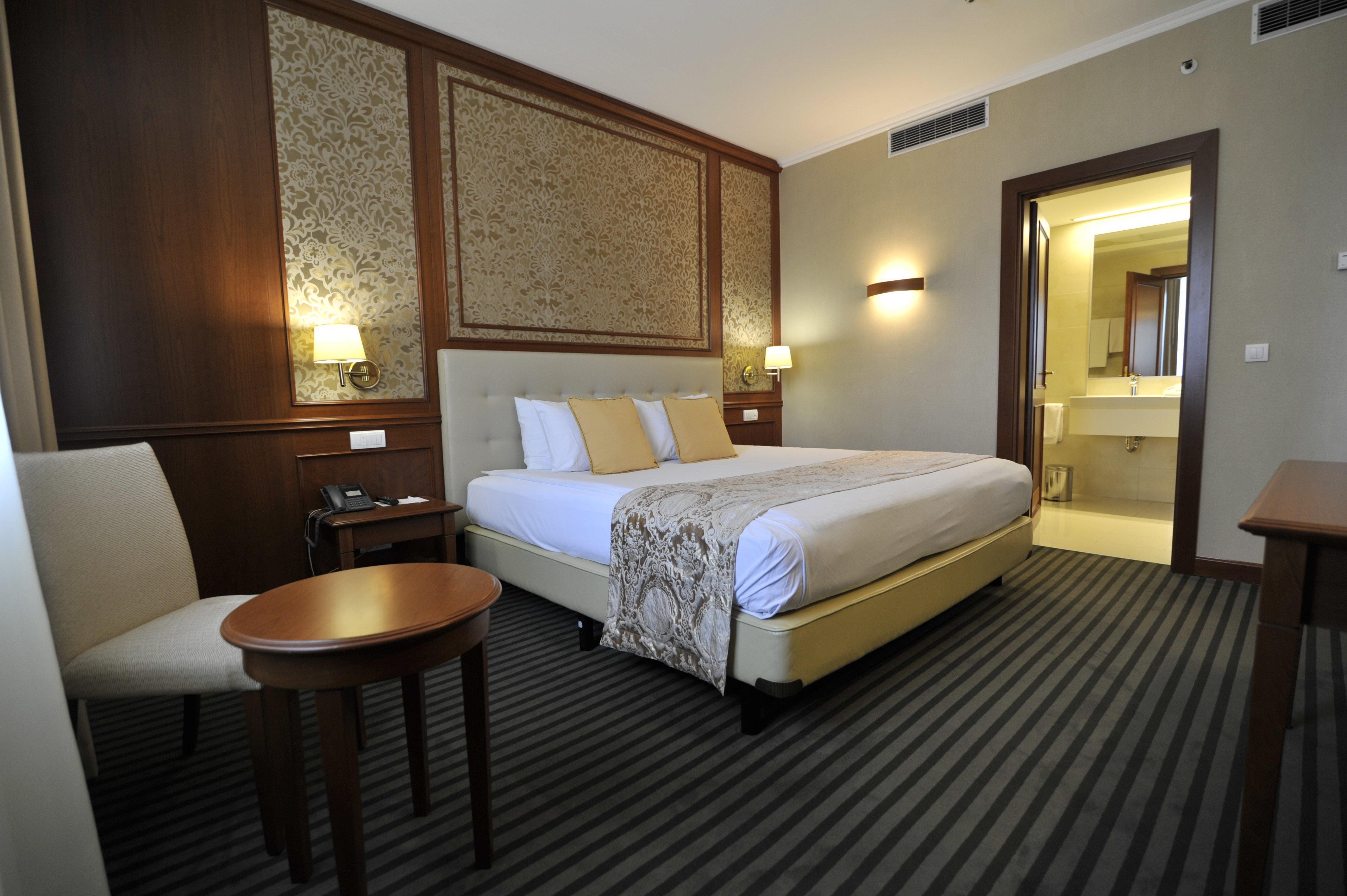 Holiday Inn Skopje By Ihg Extérieur photo