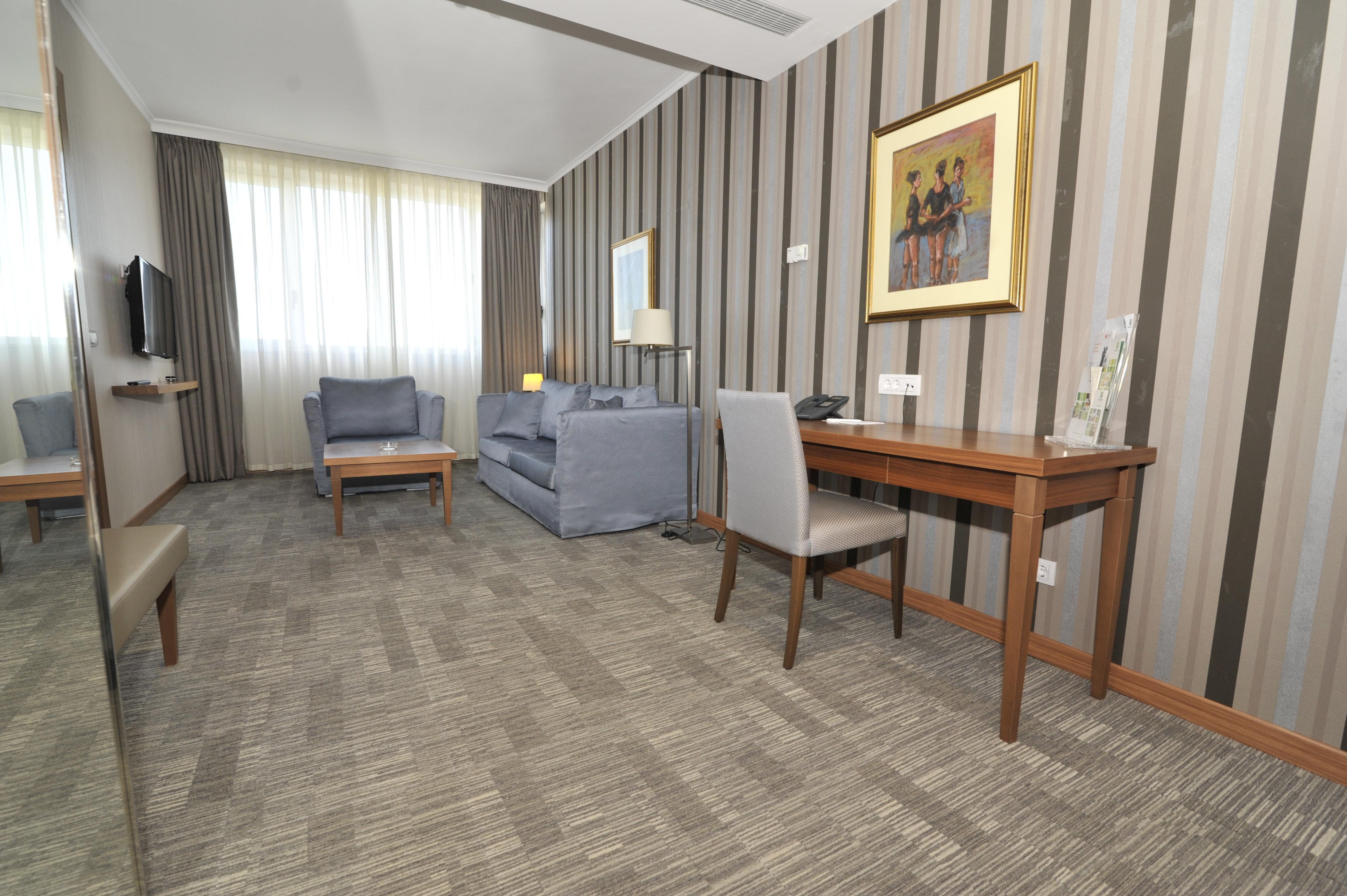 Holiday Inn Skopje By Ihg Extérieur photo