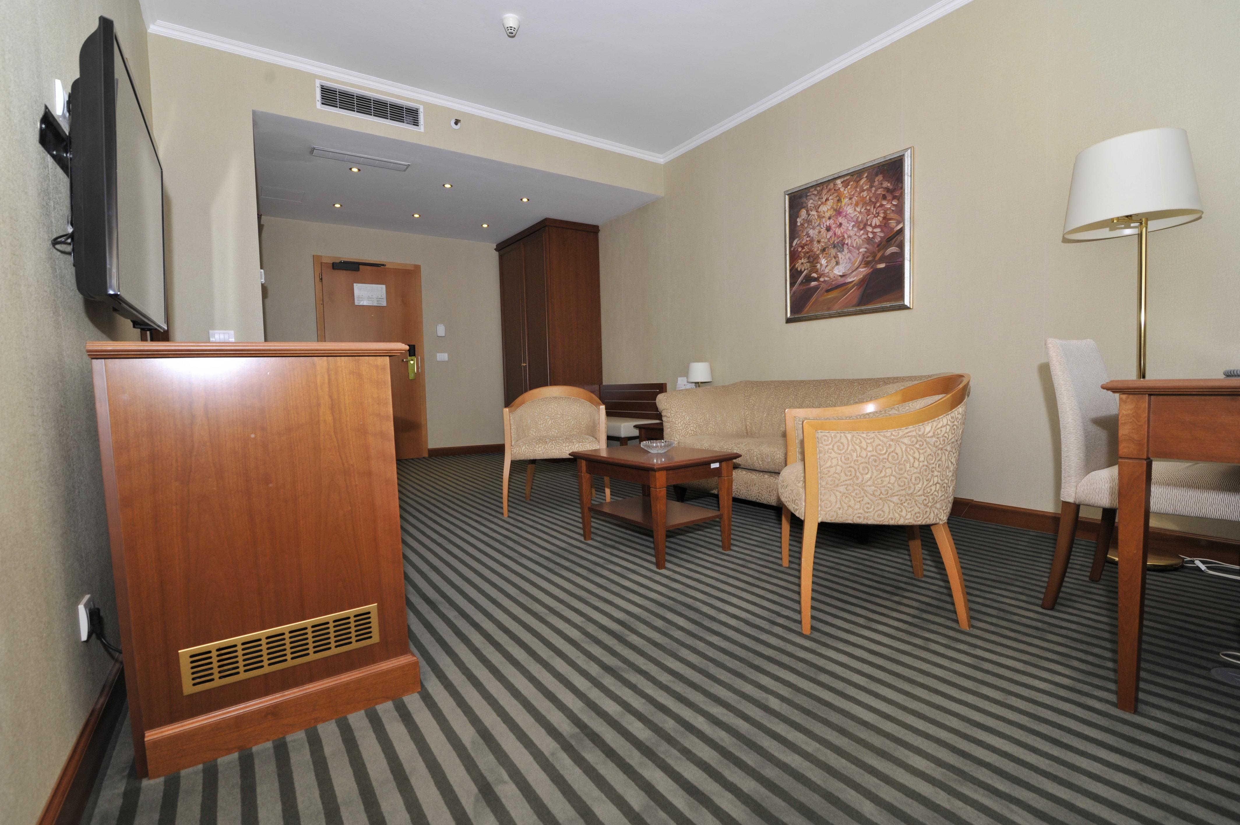 Holiday Inn Skopje By Ihg Extérieur photo