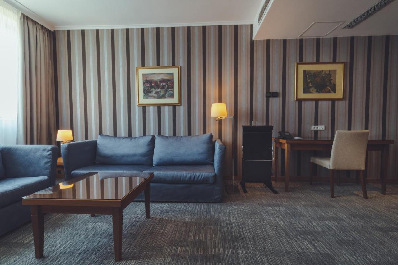 Holiday Inn Skopje By Ihg Extérieur photo