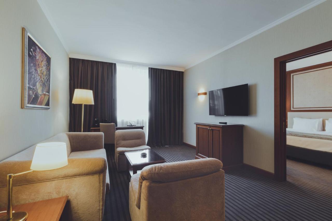 Holiday Inn Skopje By Ihg Extérieur photo