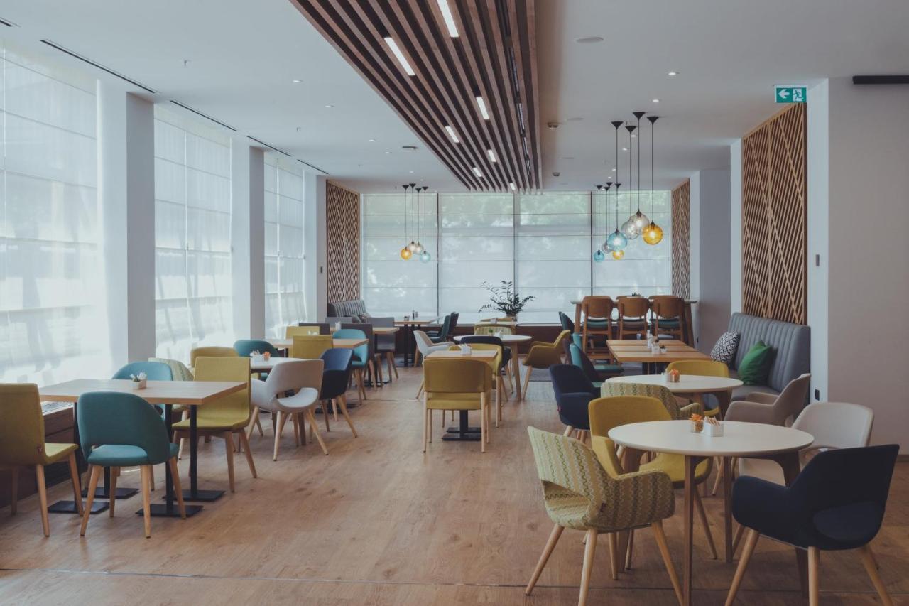 Holiday Inn Skopje By Ihg Extérieur photo